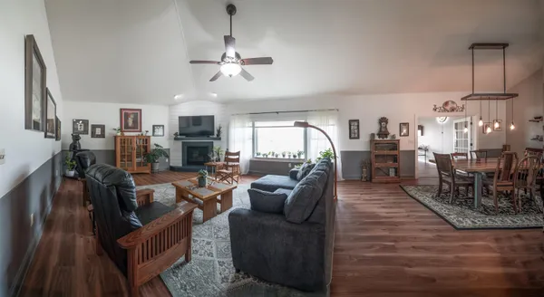 $525,000 | 532 North Road 11, Worland, WY 82401