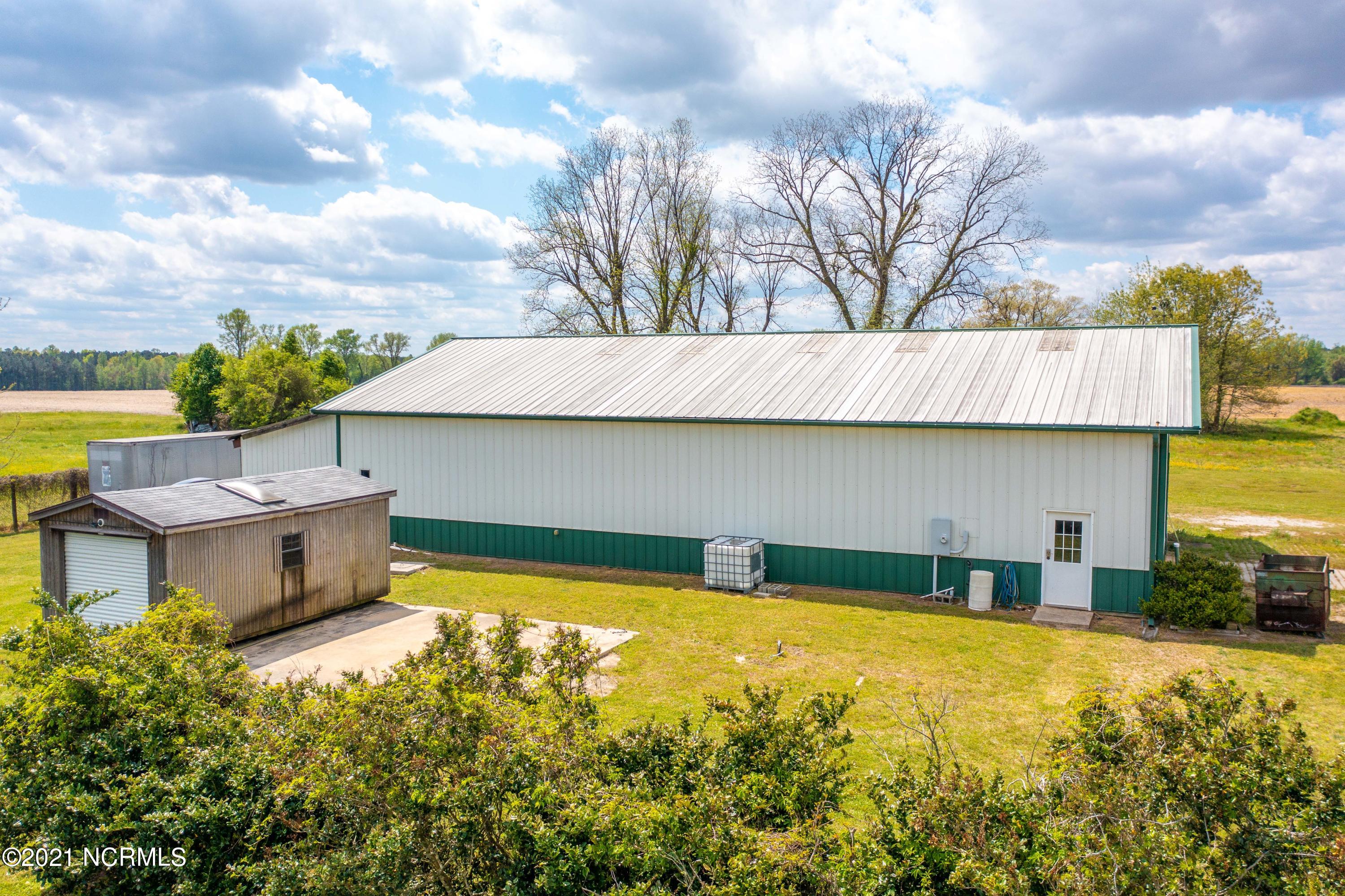 639 Sumrell Road Ayden, NC 28513 - Photo 3 of 52 42 x 72 workshop plus other storage