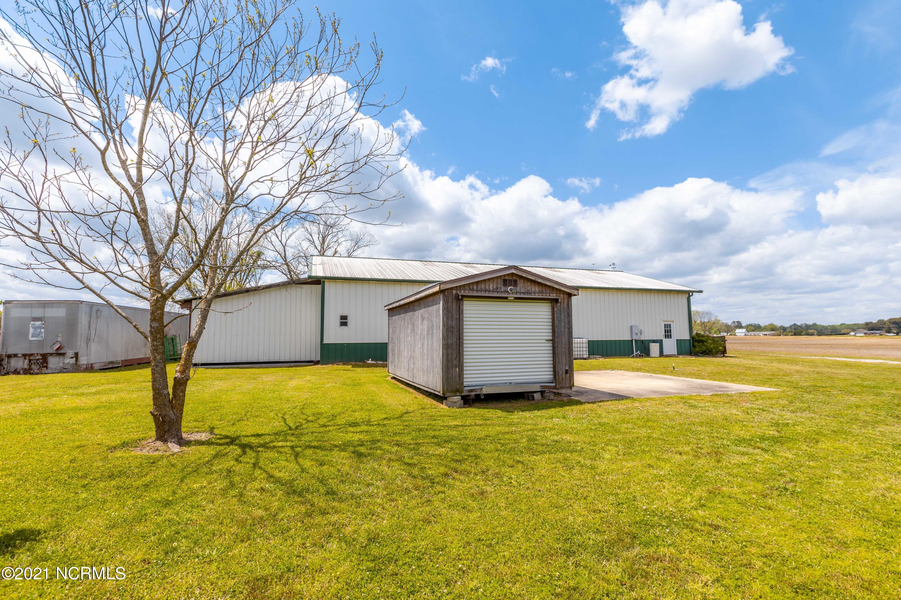 639 Sumrell Road Ayden, NC 28513 - Photo 38 of 52 639 Sumrell Road-8