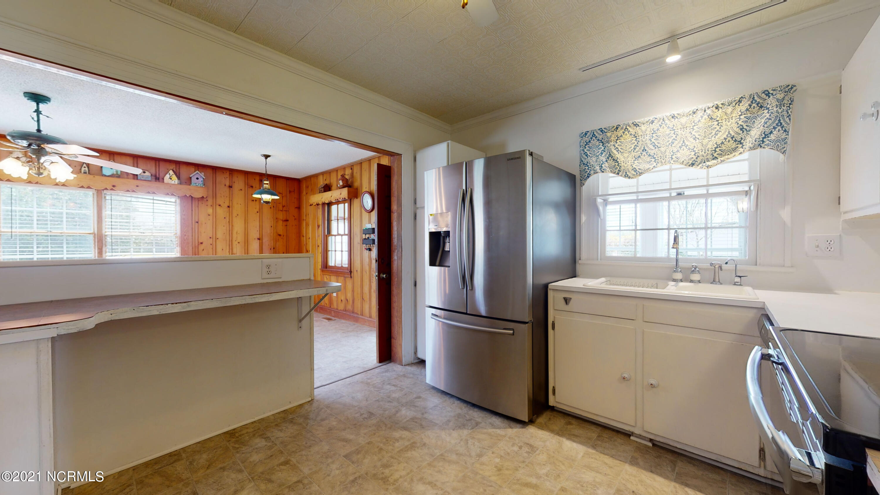 639 Sumrell Road Ayden, NC 28513 - Photo 7 of 52 Updated appliances