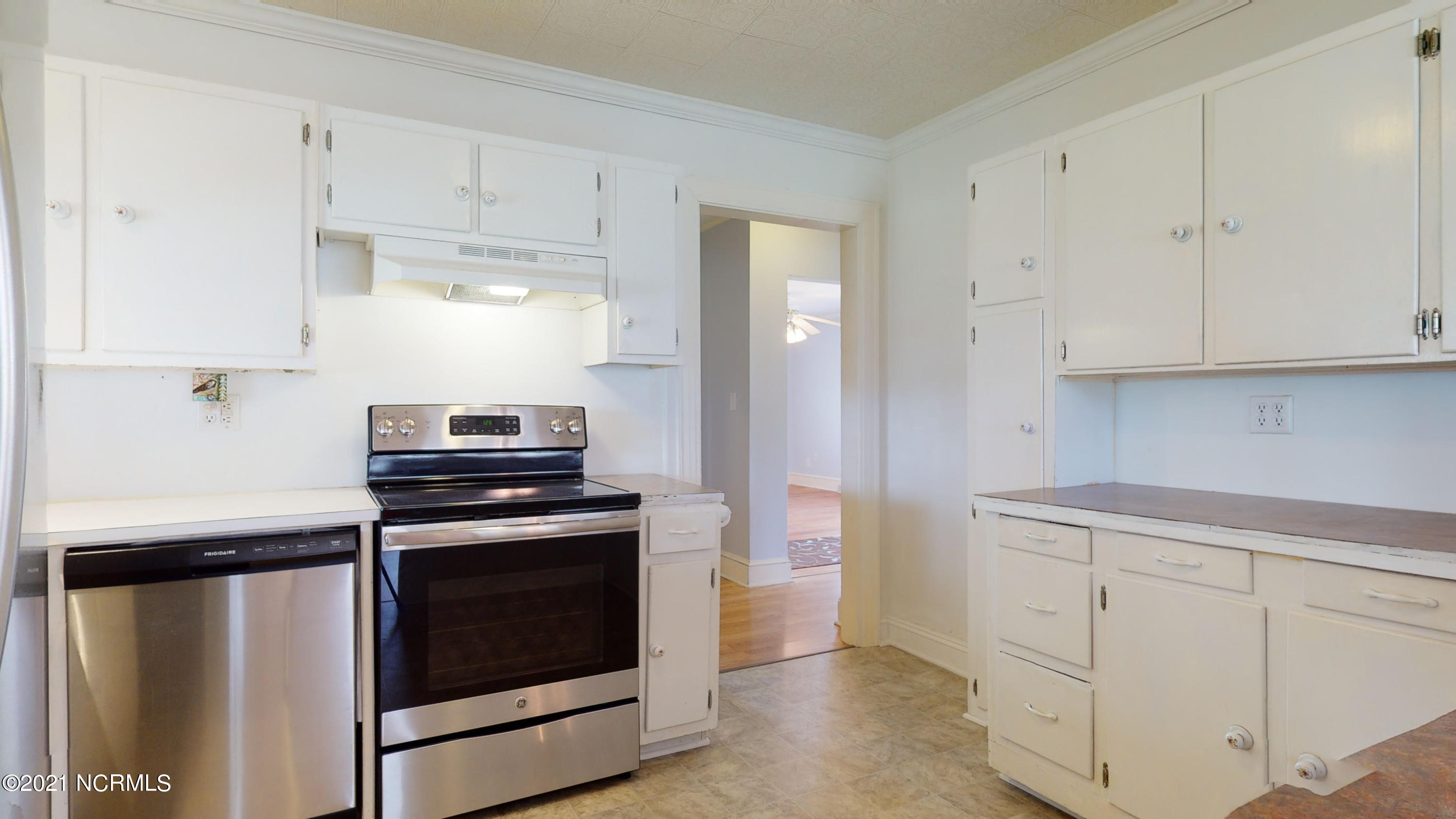 639 Sumrell Road Ayden, NC 28513 - Photo 8 of 52 639 Sumrell Road-29