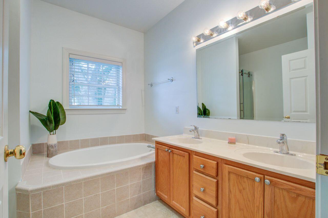 1668 Old Military Road Charleston, SC 29412 - Photo 24 of 49 1668_(18)