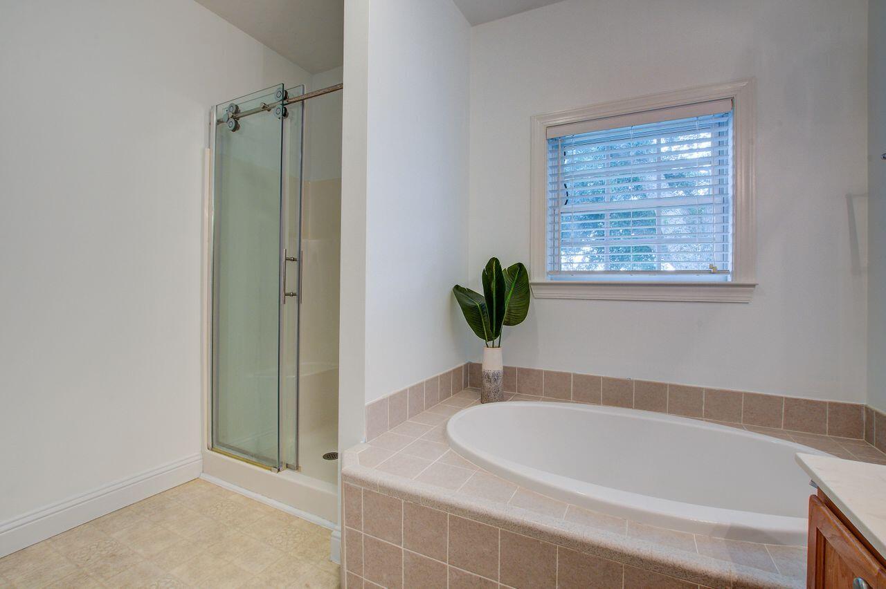 1668 Old Military Road Charleston, SC 29412 - Photo 25 of 49 1668_(19)