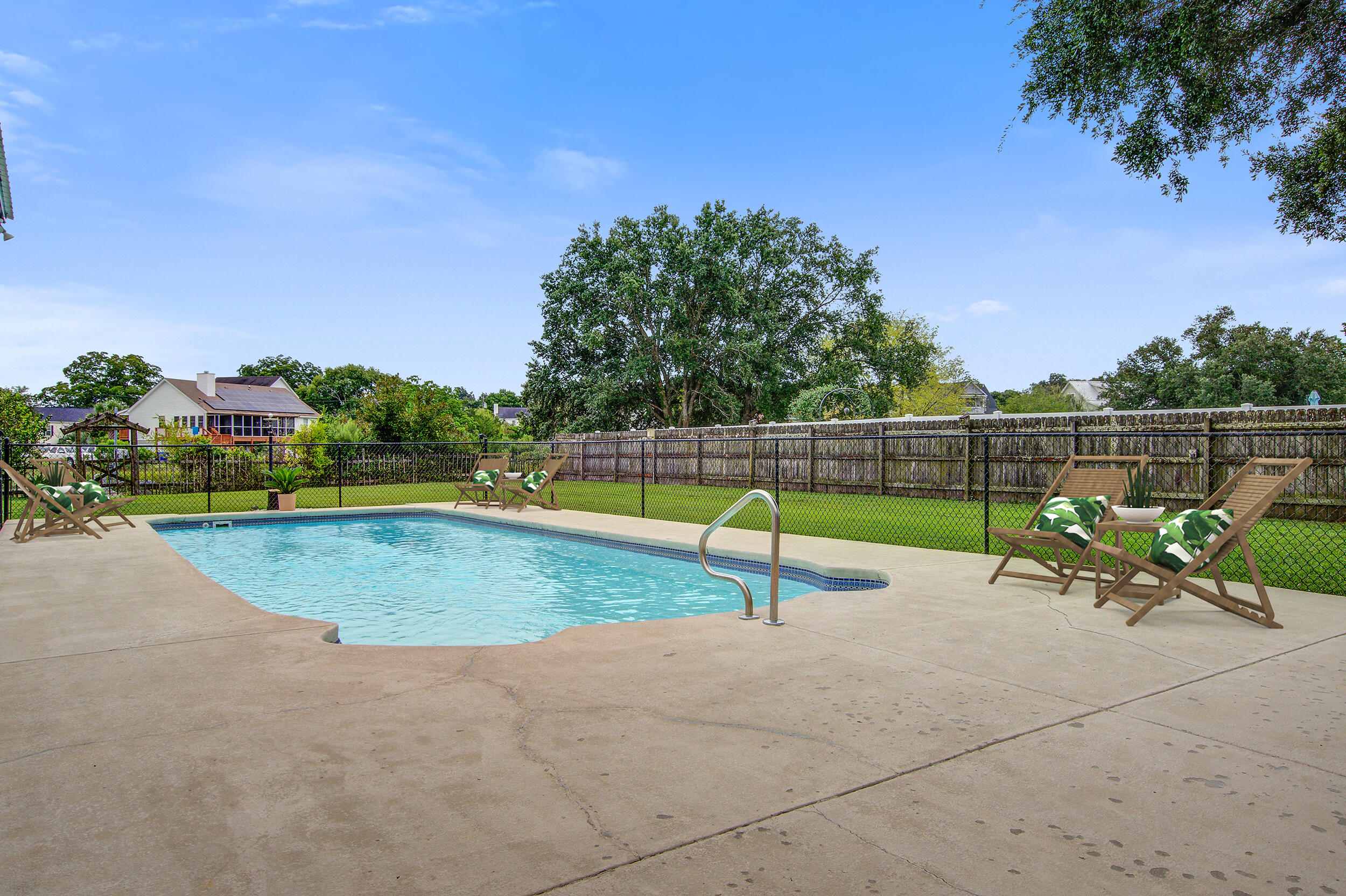 1668 Old Military Road Charleston, SC 29412 - Photo 38 of 49 17225106043_patio