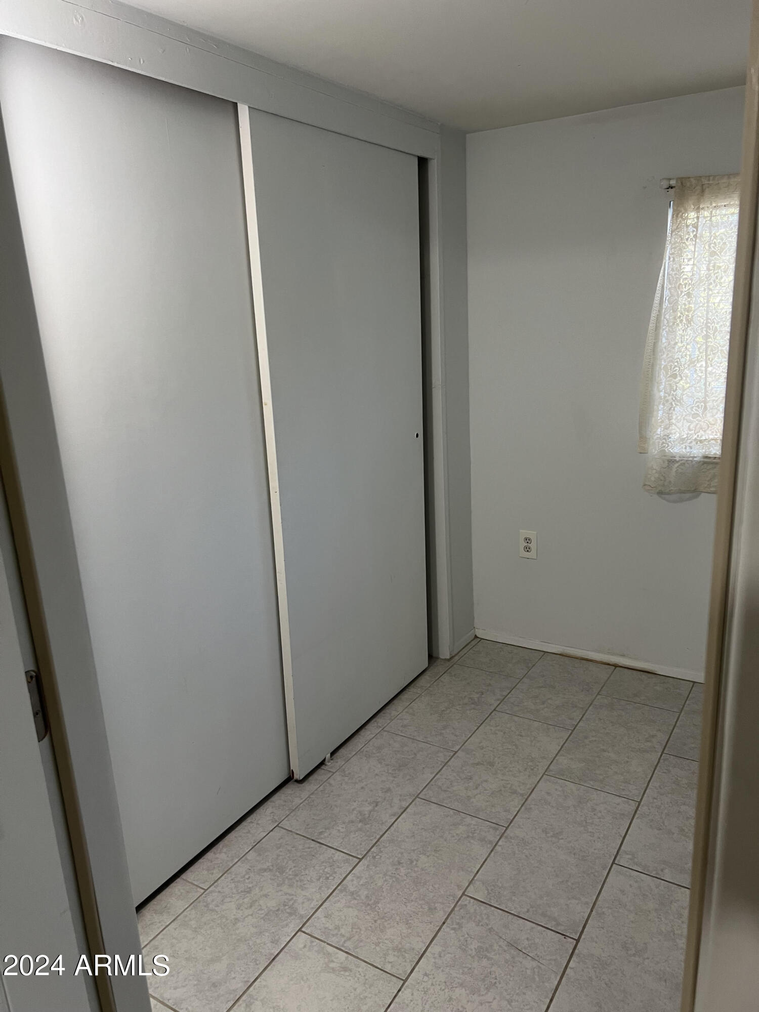 2604 West Berridge Lane, Unit C103 Phoenix, AZ 85017 - Photo 8 of 16 unnamed (8)
