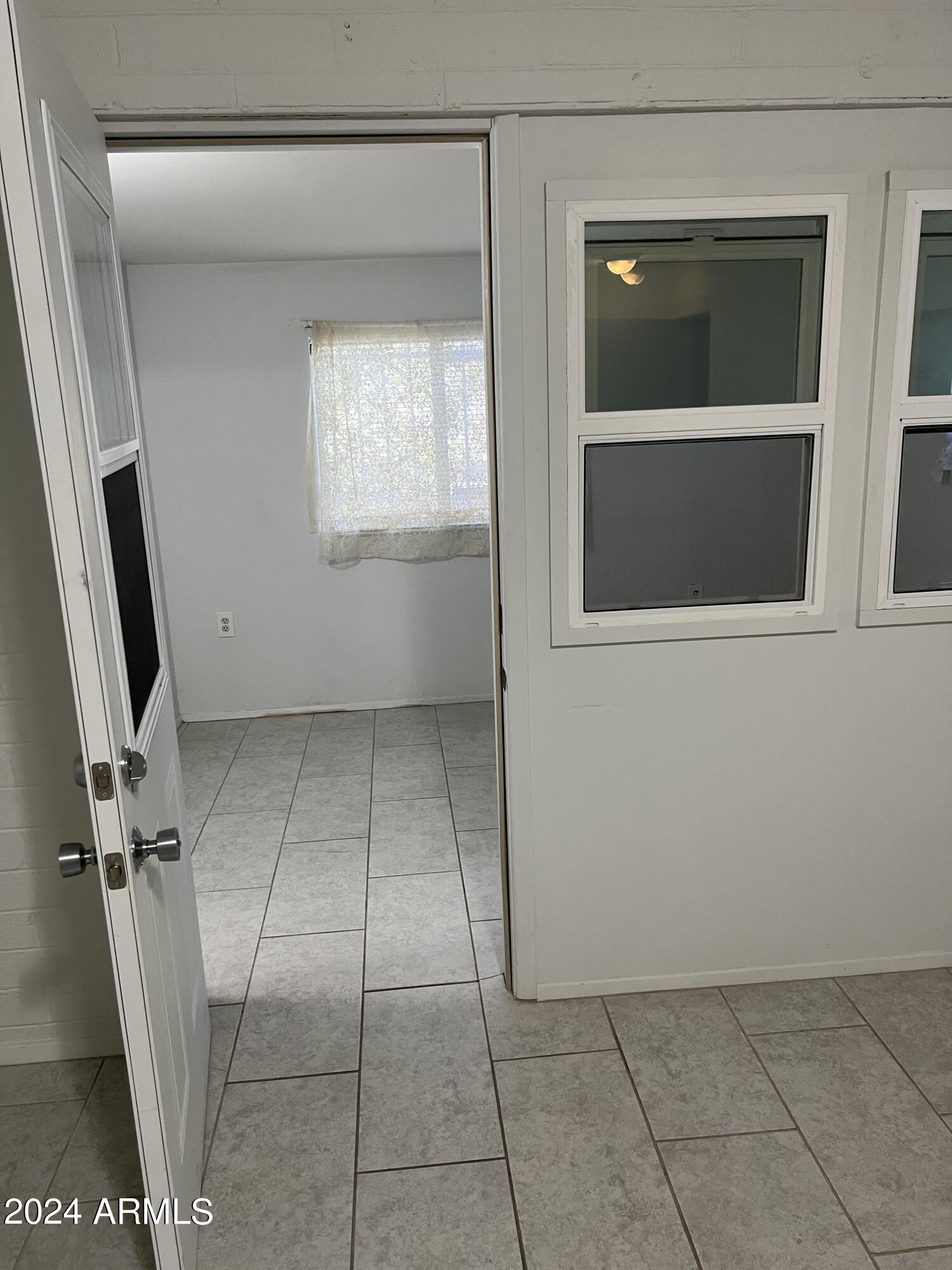 2604 West Berridge Lane, Unit C103 Phoenix, AZ 85017 - Photo 9 of 16 unnamed (9)