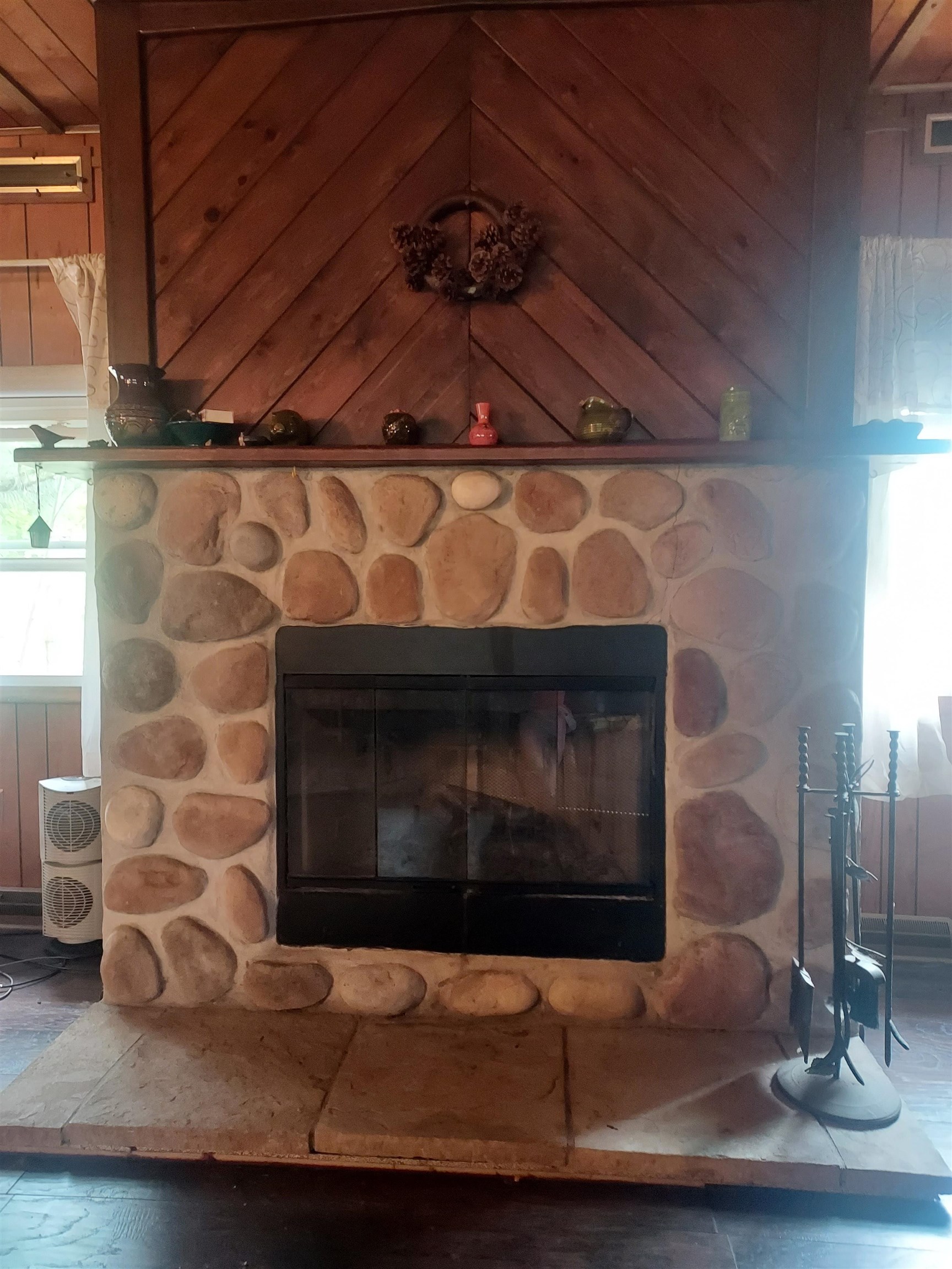 13158 Cinder Road Beulah, MI 49617 - Photo 21 of 52 1945625-c6052ac0-5c9e-42f1-8ab4-6a8974beefbd.JPG