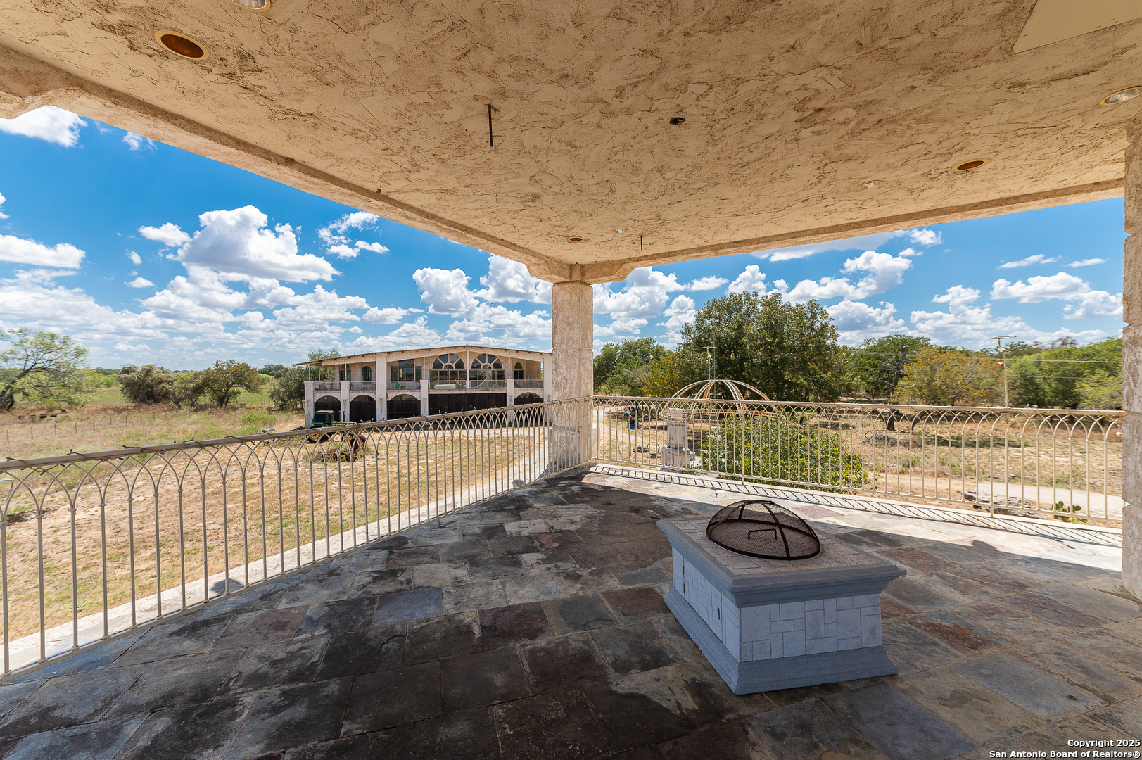 350 Ridgeview Drive Pleasanton, TX 78064 - Photo 29 of 49