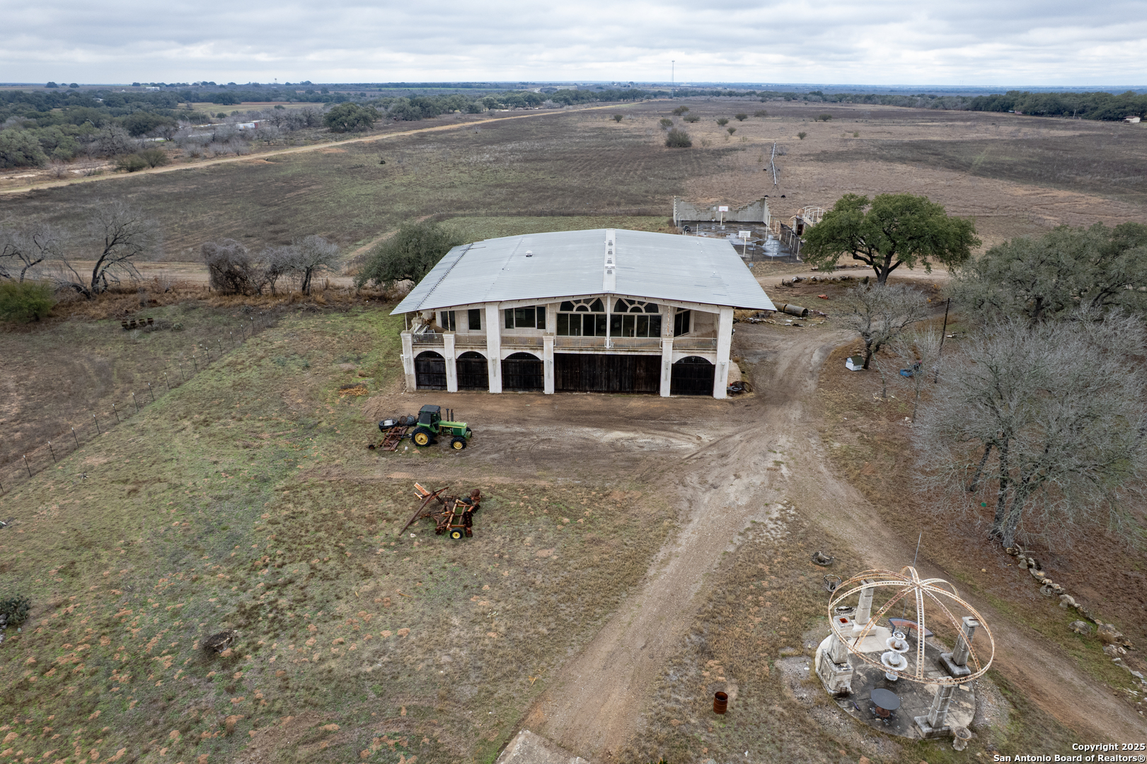 350 Ridgeview Drive Pleasanton, TX 78064 - Photo 33 of 49