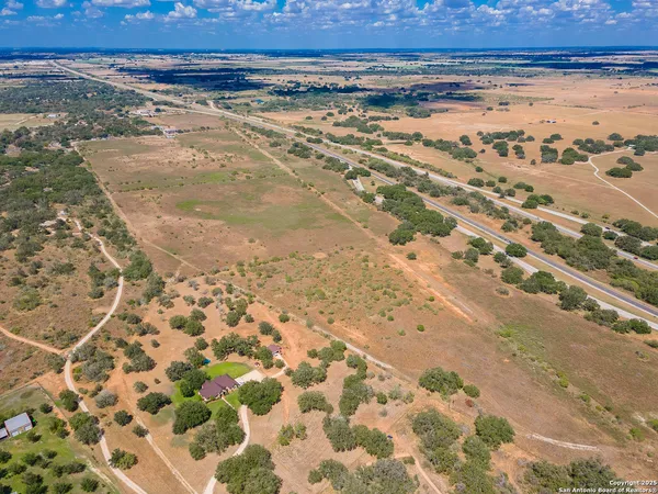 $7,500,000 | 350 Ridgeview Drive, Pleasanton, TX 78064