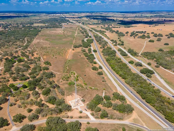 $7,500,000 | 350 Ridgeview Drive, Pleasanton, TX 78064