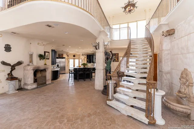 $7,500,000 | 350 Ridgeview Drive, Pleasanton, TX 78064