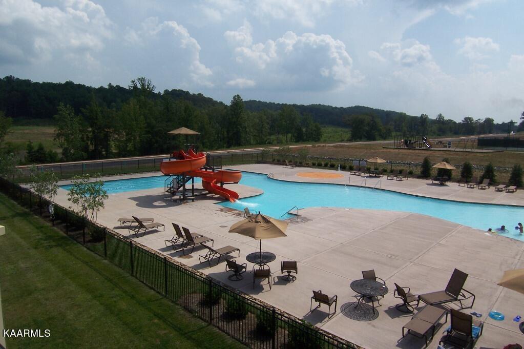 164 Pineberry East Road, Unit LOT 160 Oak Ridge, TN 37830 - Photo 15 of 34 12 Outdoor Pool