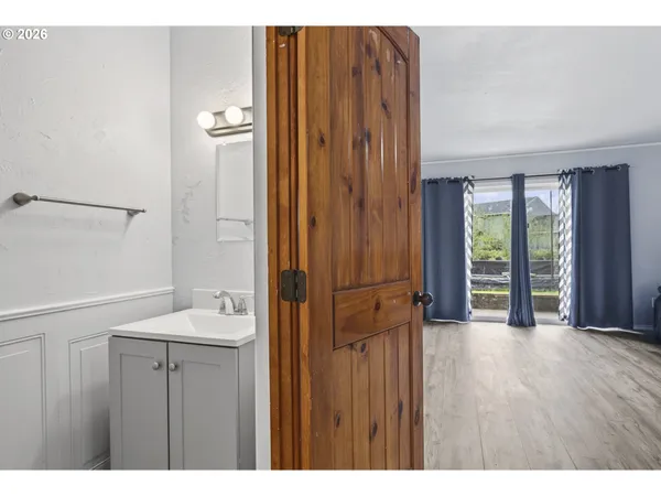 $245,000 | 1702 Northeast Hogan Drive, Gresham, OR 97030