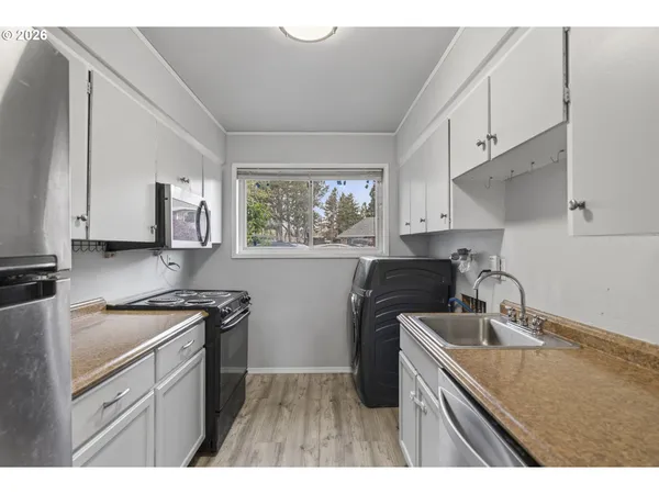 $245,000 | 1702 Northeast Hogan Drive, Gresham, OR 97030
