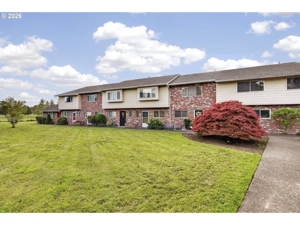 $245,000 | 1702 Northeast Hogan Drive, Gresham, OR 97030