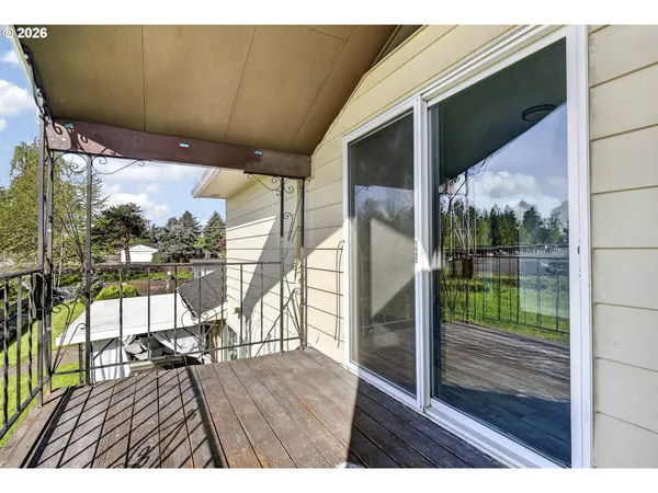 $245,000 | 1702 Northeast Hogan Drive, Gresham, OR 97030