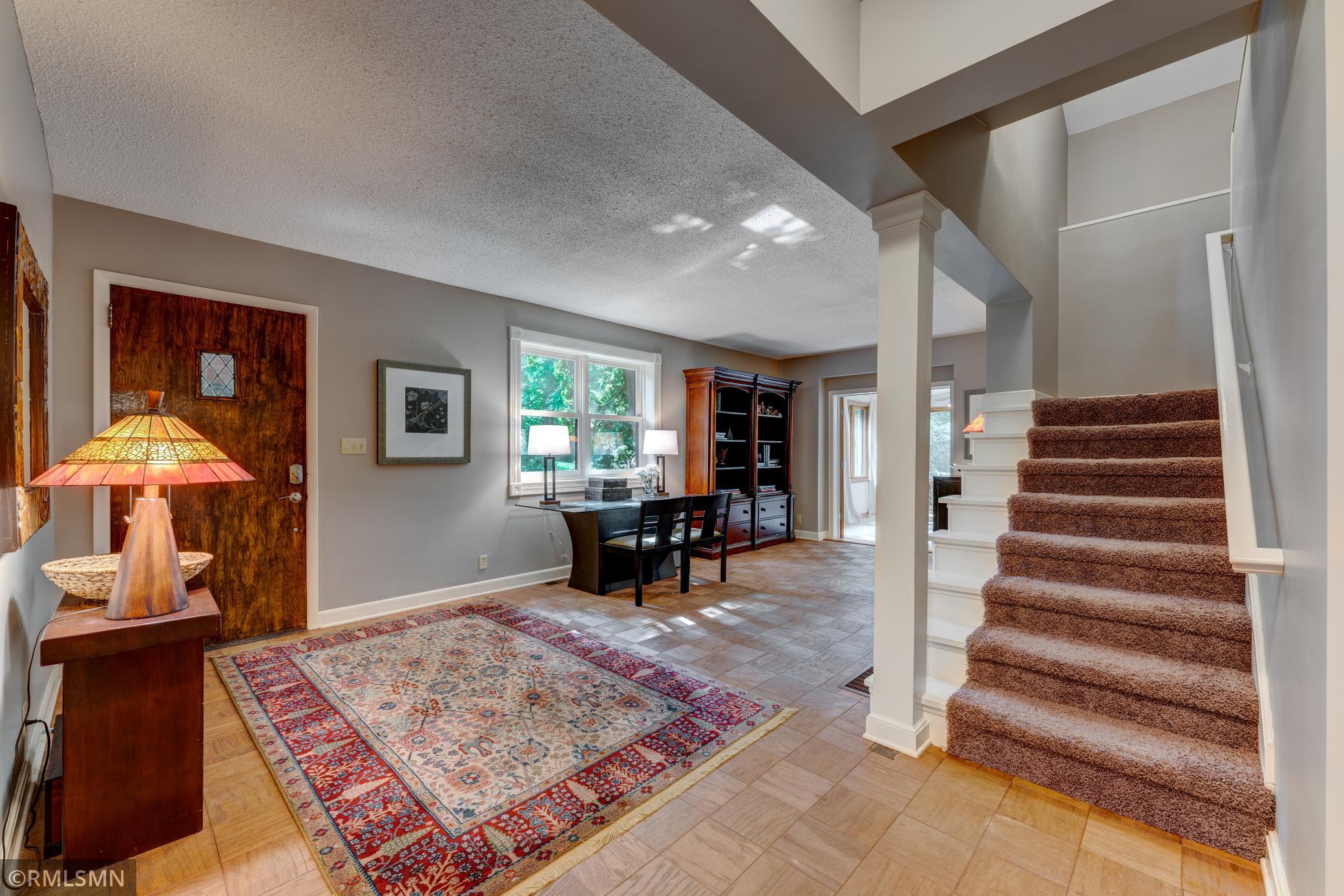 1706 Linner Road Minnetonka, MN 55391 - Photo 2 of 26