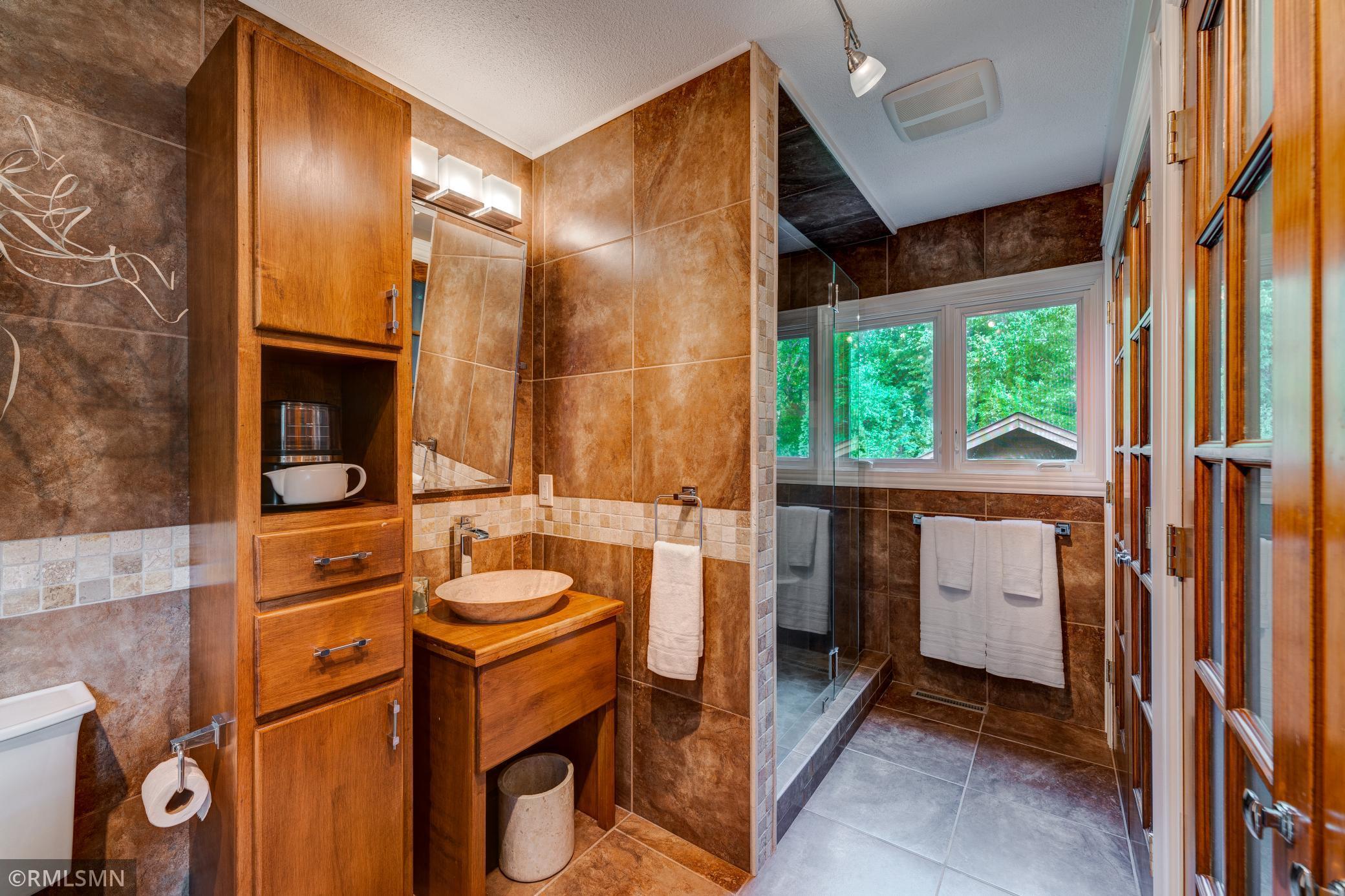 1706 Linner Road Minnetonka, MN 55391 - Photo 17 of 26