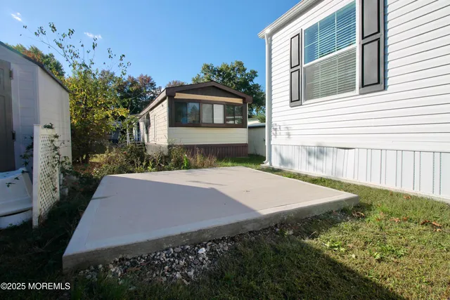 a view of deck and patio