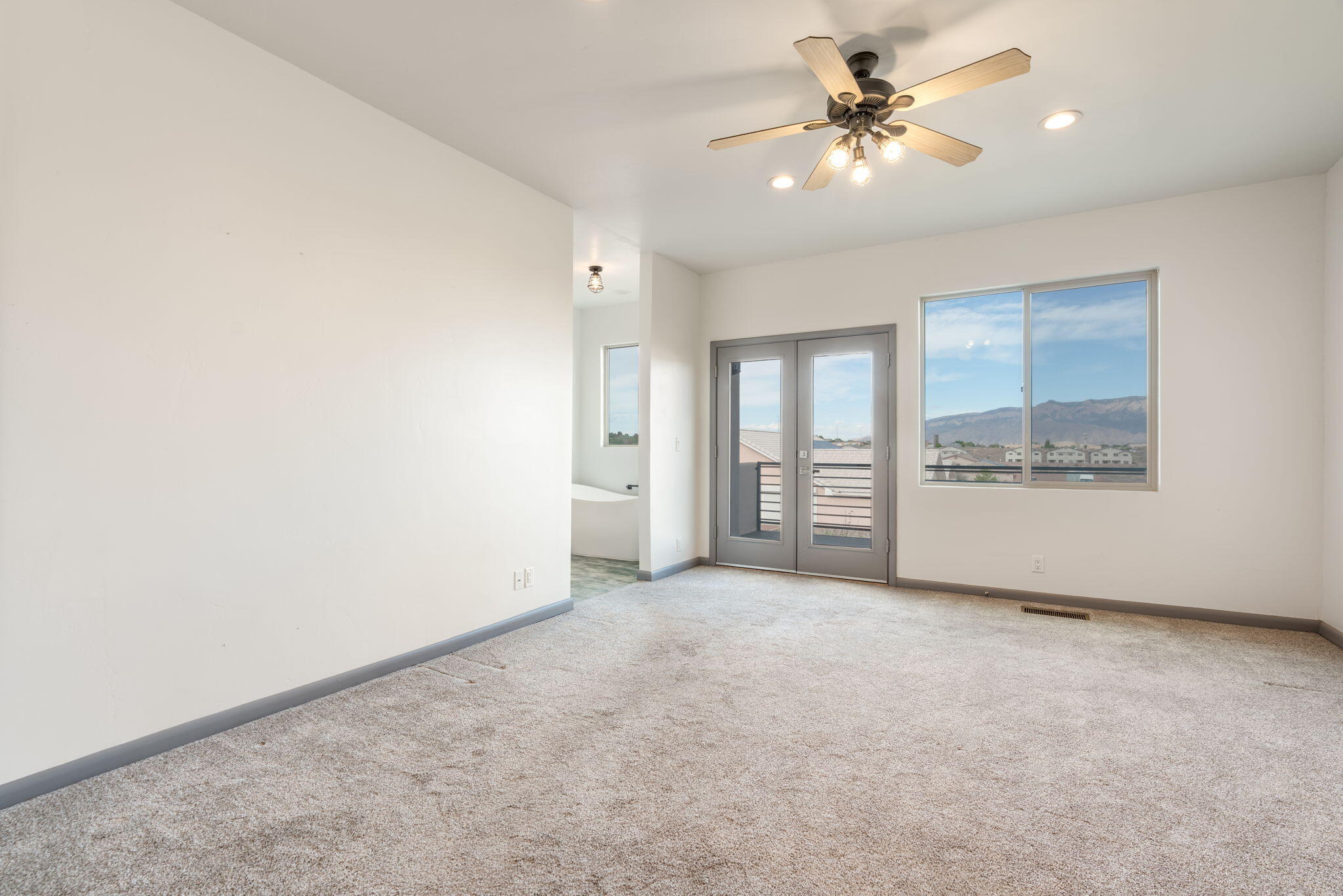 1012 25th Street Southeast Rio Rancho, NM 87124 - Photo 19 of 40 Gallery Image 19