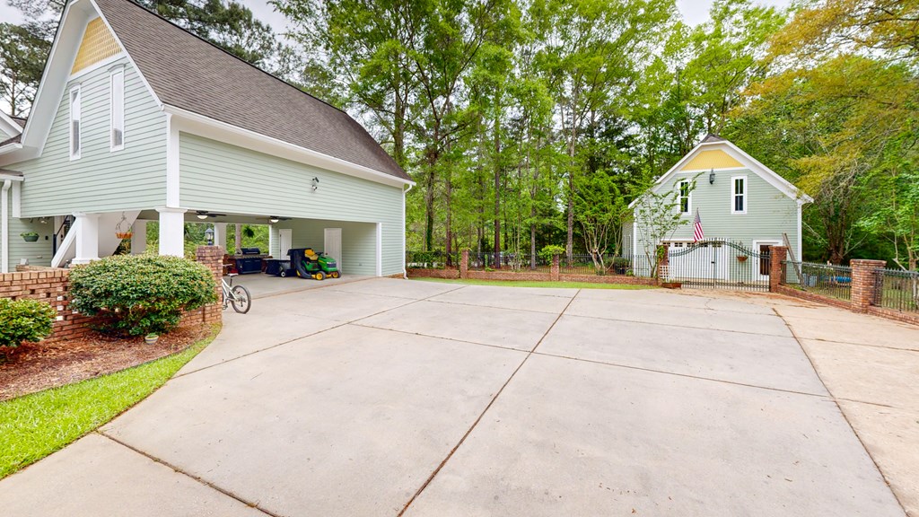 1852 East Roy Parker Road Ozark, AL 36360 - Photo 73 of 77