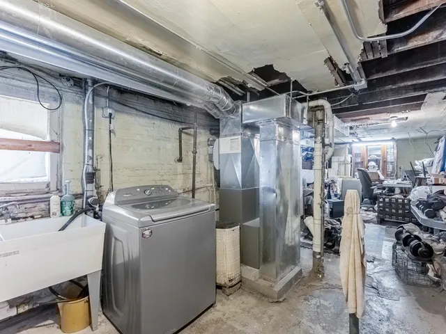 $250,000 | 2221 South Lombard Avenue, Cicero, IL 60804