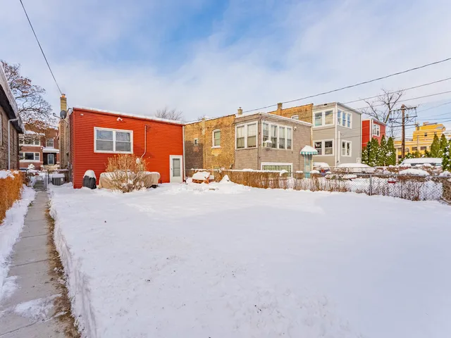 $250,000 | 2221 South Lombard Avenue, Cicero, IL 60804