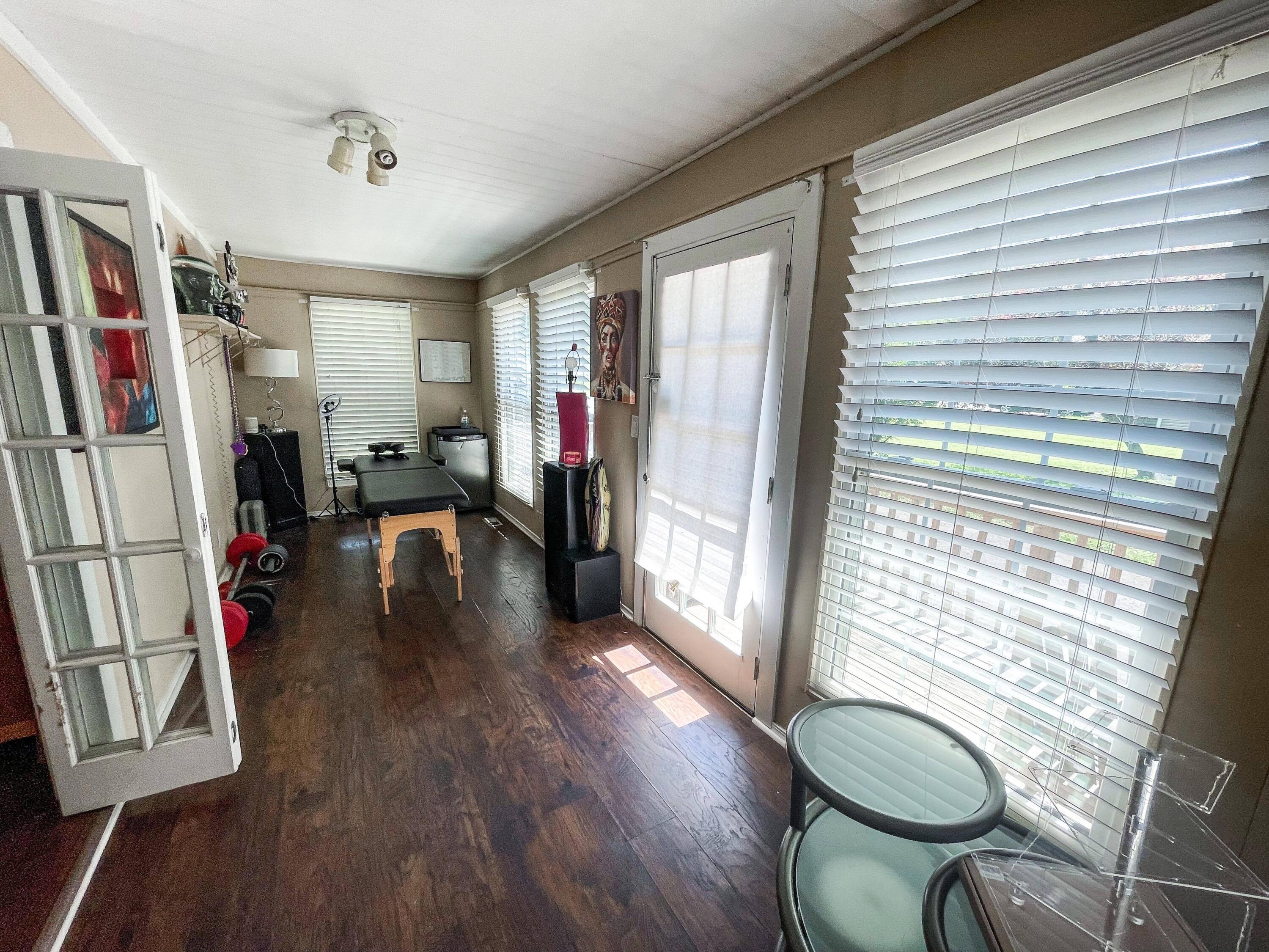 1525 Spring Hill Road Knoxville, TN 37914 - Photo 14 of 27 240945182_1132669213928854_8645028216560