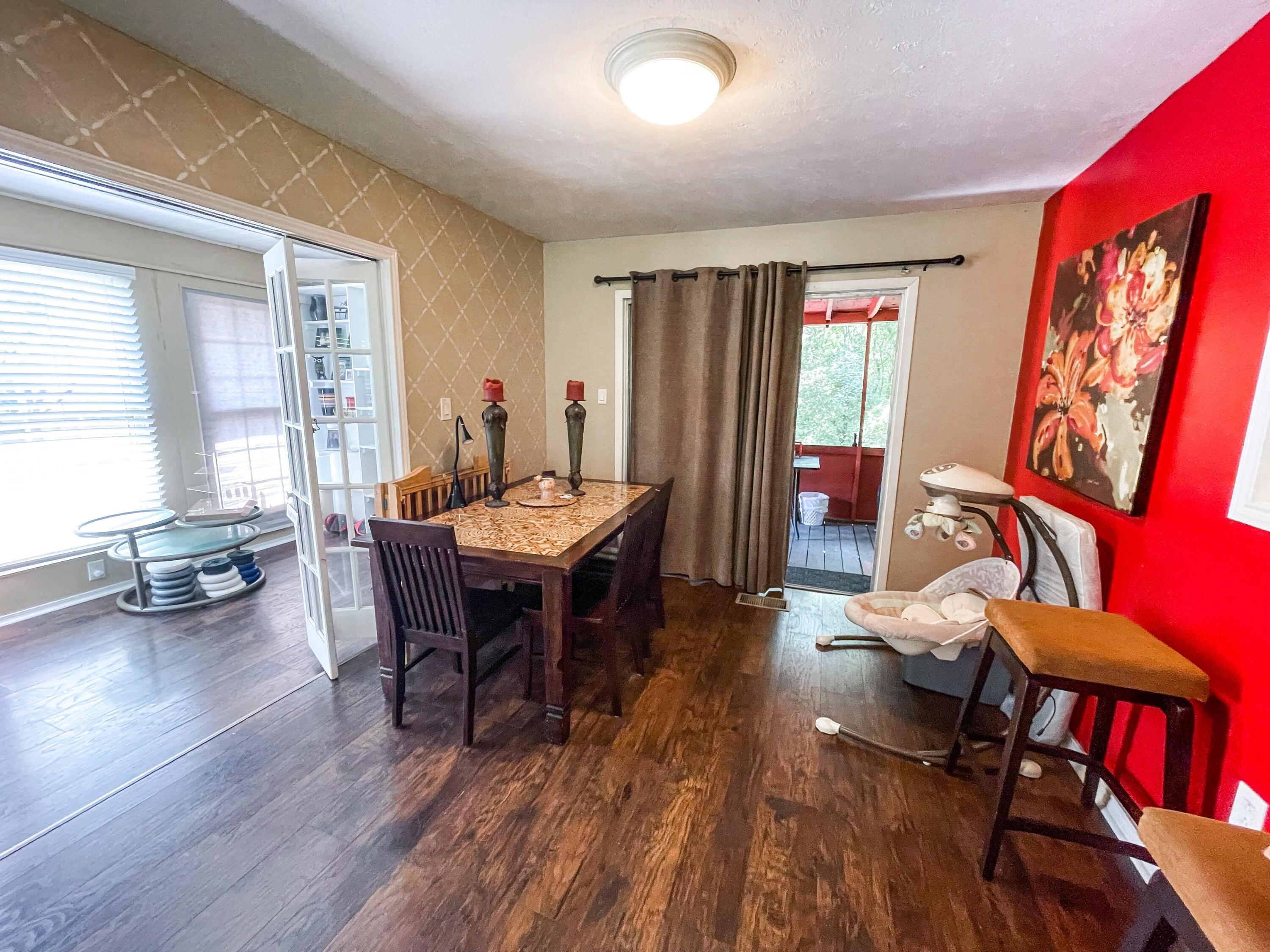 1525 Spring Hill Road Knoxville, TN 37914 - Photo 8 of 27 241009780_1206840373154158_7097965314586