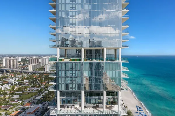 $23,500,000 | 18501 Collins Avenue, Unit 3704, Sunny Isles Beach, FL 33160