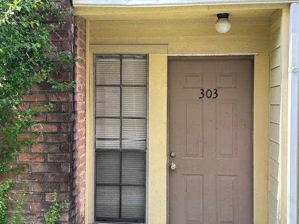 $83,388 | 10501 South Drive, Unit 303, Houston, TX 77099