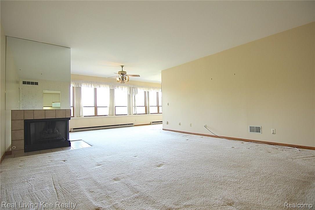 969 GreenView Court, Unit 41 Rochester, MI 48307 - Photo 38 of 43 IMG_9698.JPG