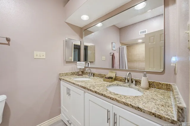 $177,000 | 8655 Datapoint Drive, Unit 505, San Antonio, TX 78229