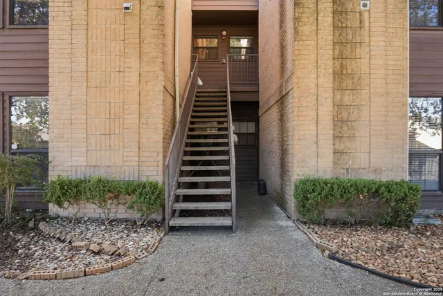 $177,000 | 8655 Datapoint Drive, Unit 505, San Antonio, TX 78229