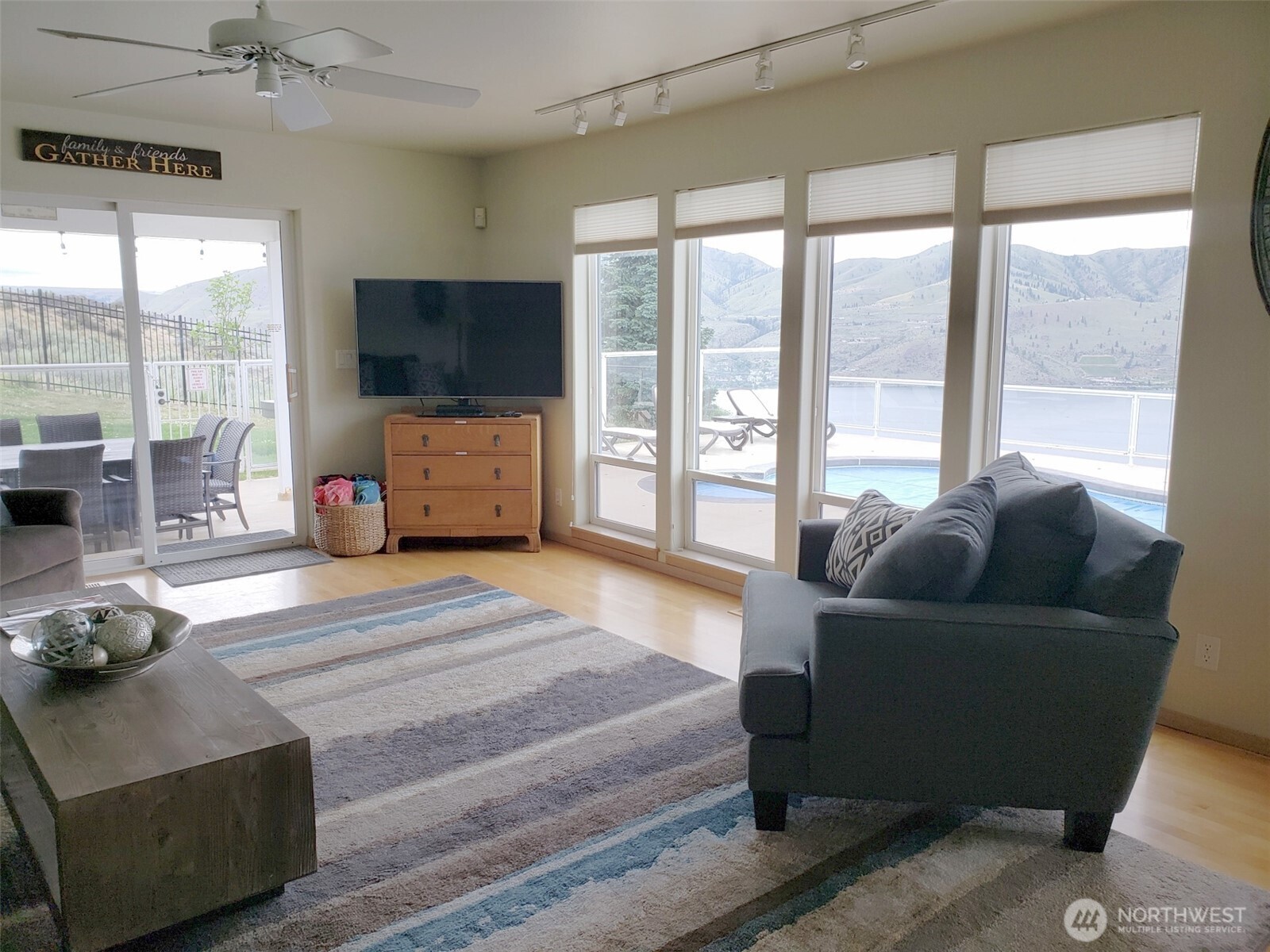 335 Henderson Road Chelan, WA 98816 - Photo 17 of 40