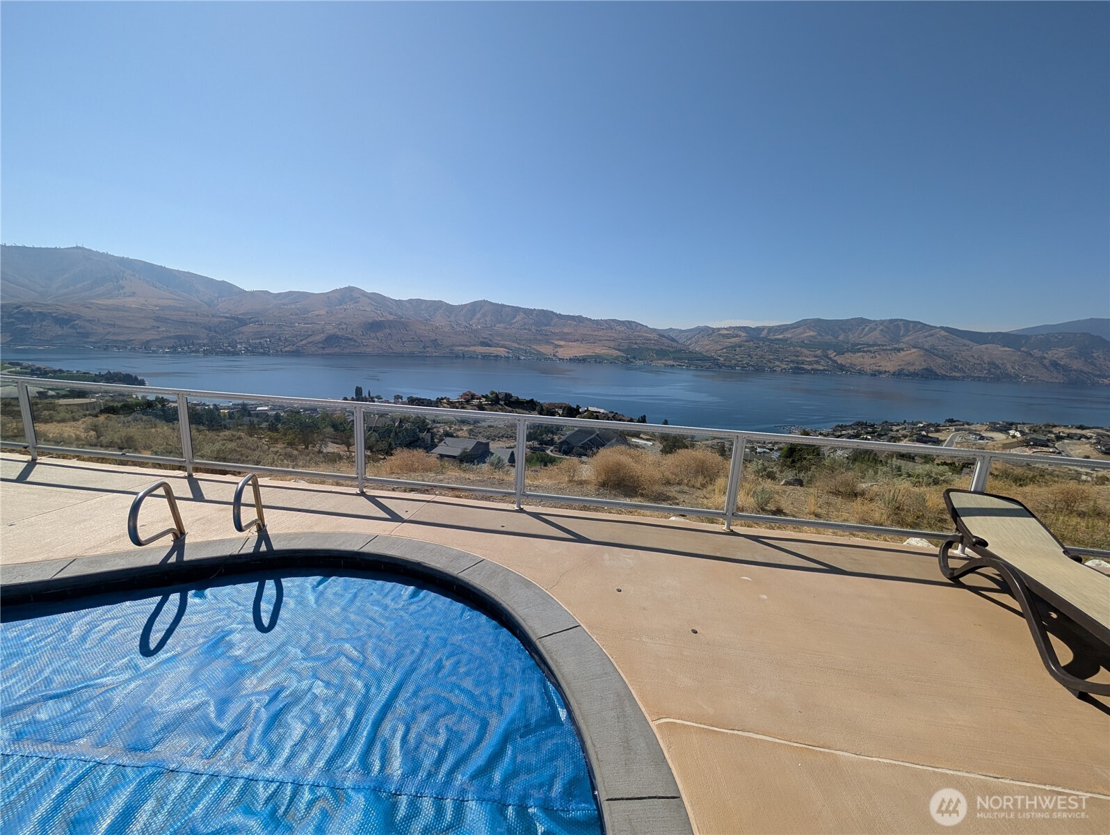 335 Henderson Road Chelan, WA 98816 - Photo 4 of 40