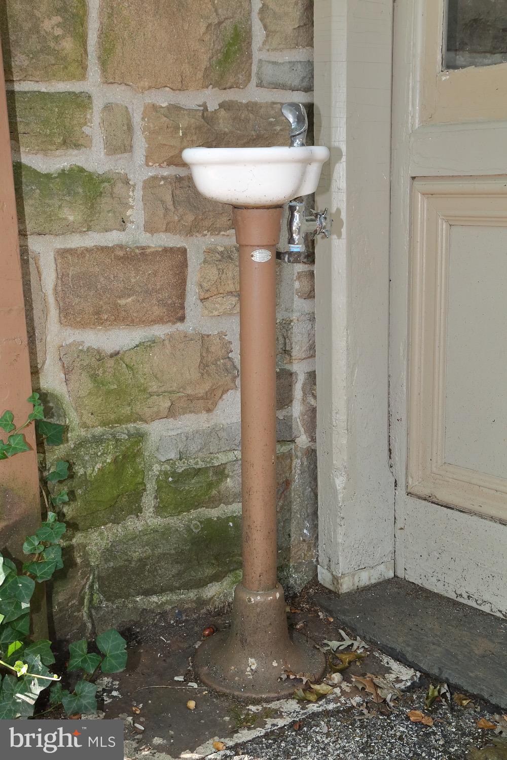 1105 Windsor Road Red Lion, PA 17356 - Photo 65 of 70 Drinking fountain for the days before gatorade!