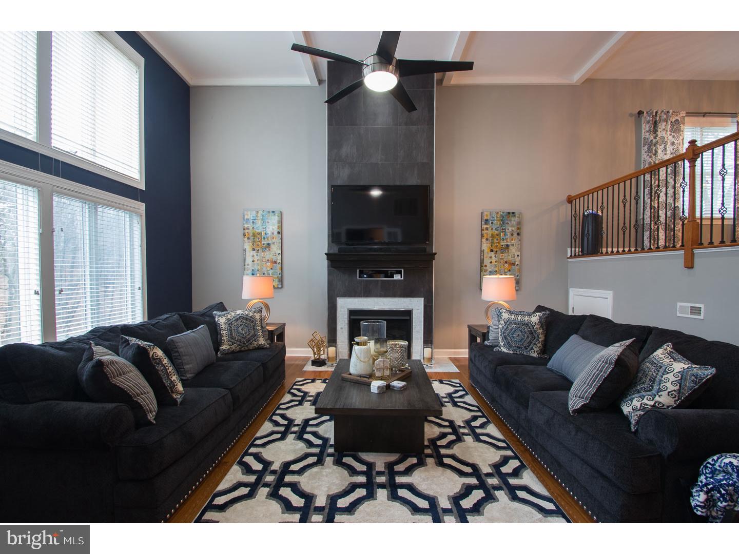 932 East Cathedral Road Philadelphia, PA 19128 - Photo 4 of 25 Family Room