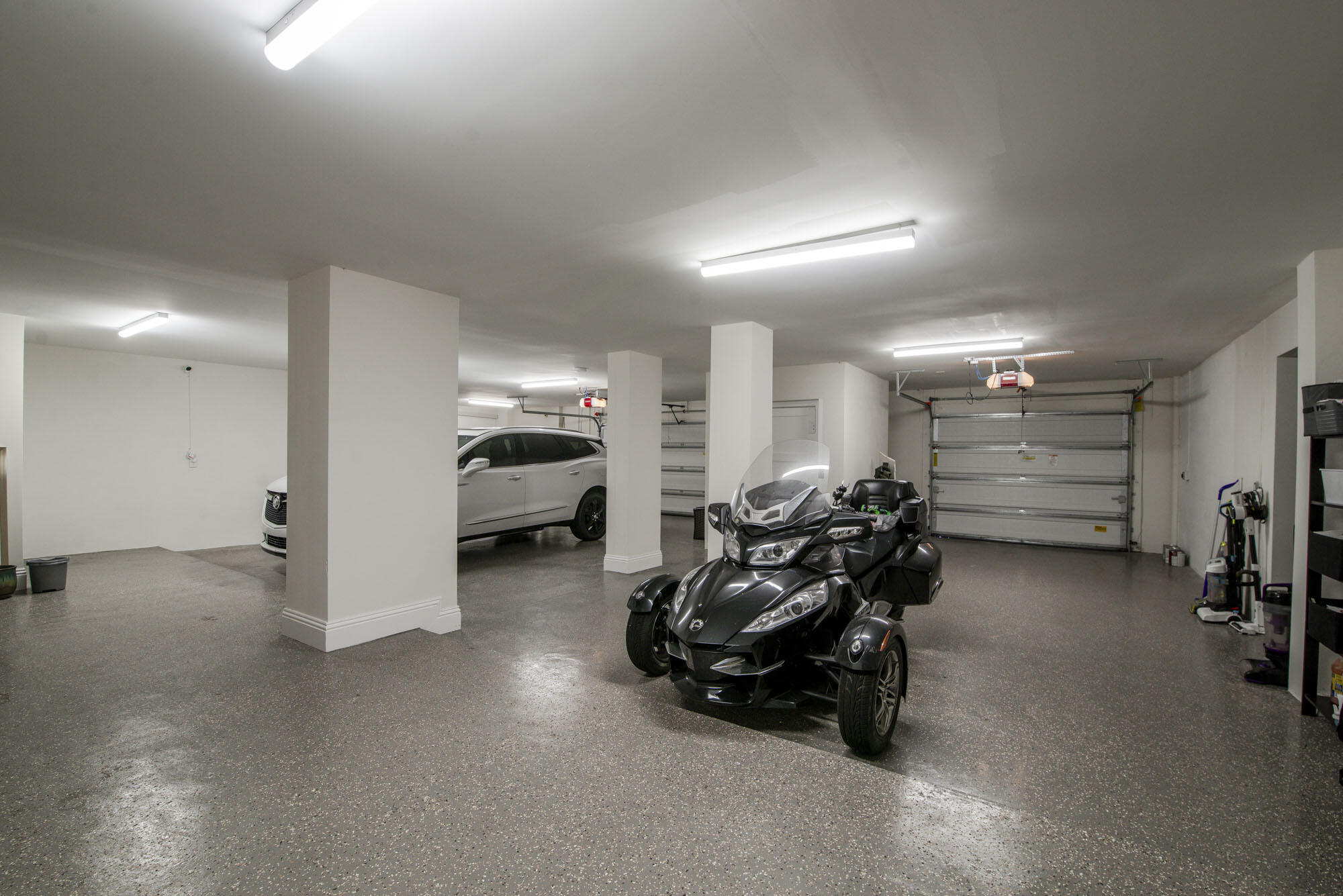 7683 Pelican Pointe Drive Jensen Beach, FL 34957 - Photo 31 of 40 a view of a room with gym equipment