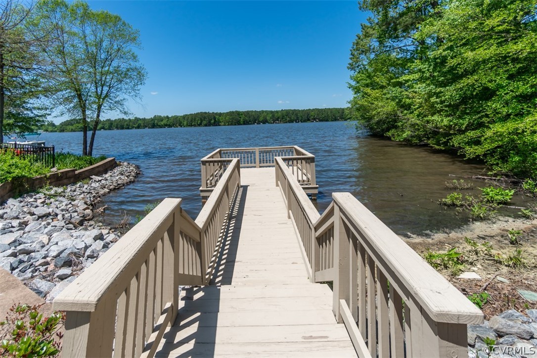 14006 Southshore Road Midlothian, VA 23112 - Photo 3 of 34