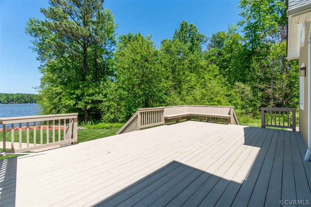 14006 Southshore Road Midlothian, VA 23112 - Photo 4 of 34