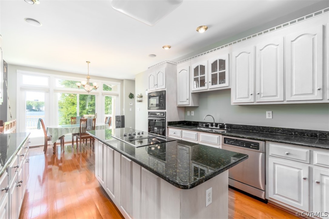 14006 Southshore Road Midlothian, VA 23112 - Photo 10 of 34