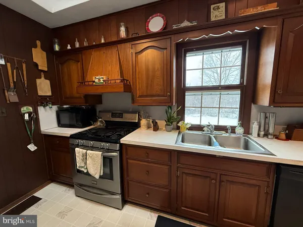 $450,000 | 280 Mapleflower Road, Glenmoore, PA 19343