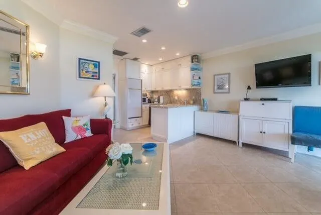 $2,900 | 314 Venetian Drive, Unit 7, Delray Beach, FL 33483