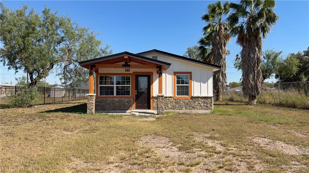 204 South Mcdaniel Street Edcouch, TX 78538 - Photo 2 of 9