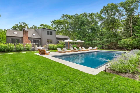 18 Renees Way, East Hampton, NY 11937