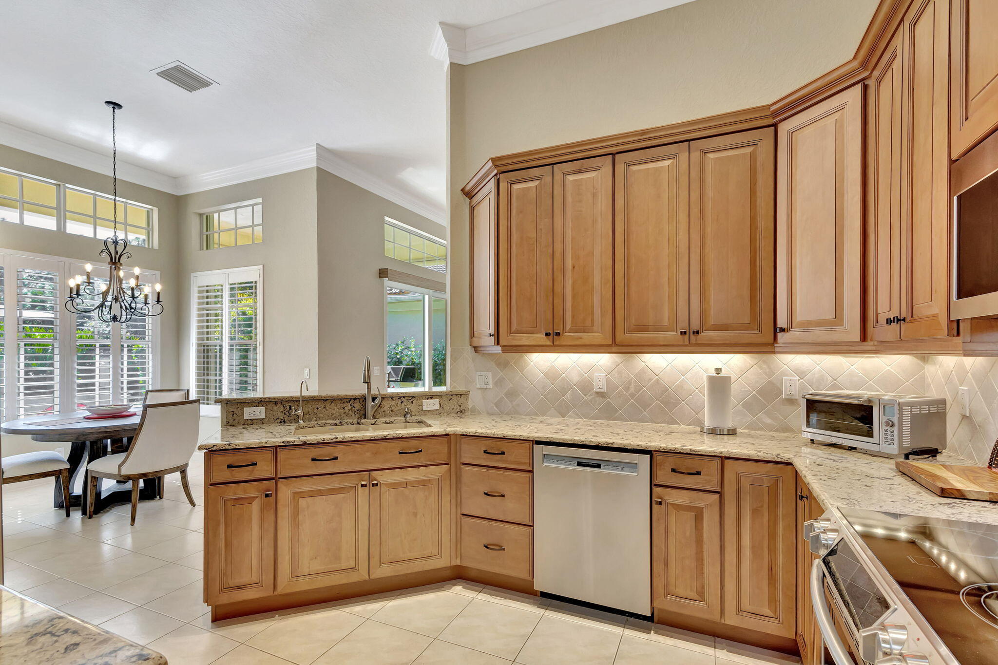 106 Via Castilla Jupiter, FL 33458 - Photo 22 of 66 23-web-or-mls-5D1A7573
