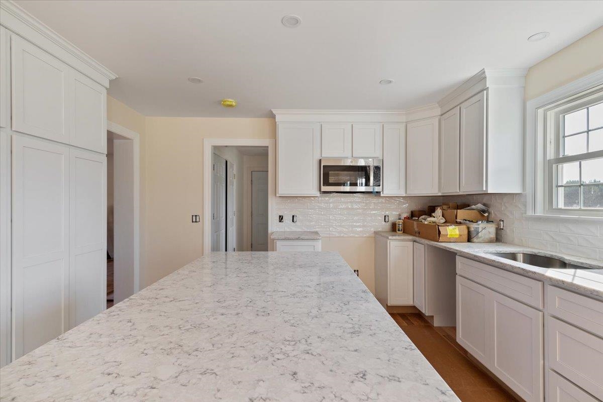 72 South Road North Hampton, NH 03862 - Photo 11 of 40