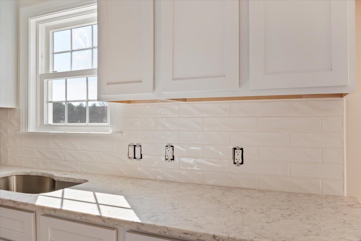 72 South Road North Hampton, NH 03862 - Photo 13 of 40